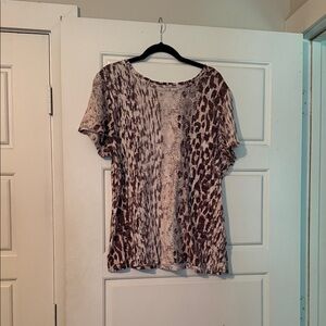Women’s Short Sleeve Animal Print Top in Brown